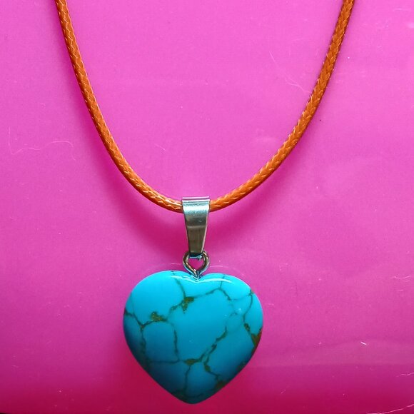 NWOT Fashion Necklace Blue Turquoise Patterned Heart Pendant Jewelry #30 - Picture 6 of 7